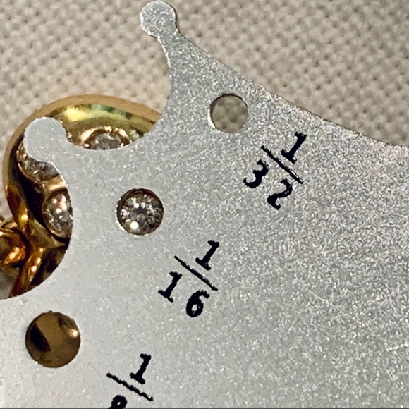 18K Gold & Diamond Vintage Heart Pendant - Picture 8 of 11